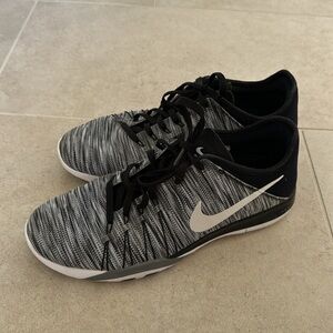 Like new Nike free sneakers